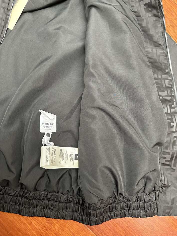 最高級フェンディスーパーコピー ナイロンジャケット FENDI FF nylon bomber ブラック 2525200 ジャケット 流行り メンズ - 画像 (6)