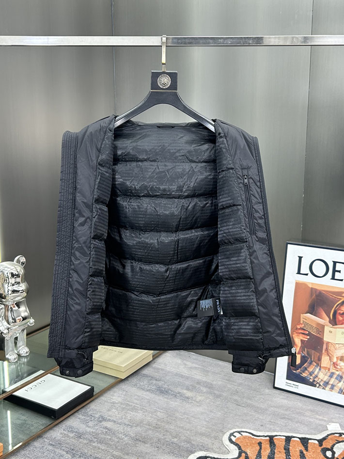 最高級プラダスーパーコピー PRADA 2025新作 Re-Nylon パファージャケット ブラック 2525207 プラダ ジャケット アウトレット - 画像 (5)