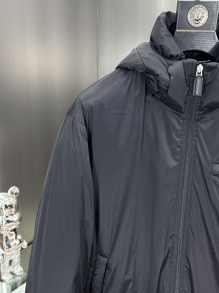 最高級プラダスーパーコピー PRADA 2025新作 Re-Nylon パファージャケット ブラック 2525207 プラダ ジャケット アウトレット - 画像 (12)