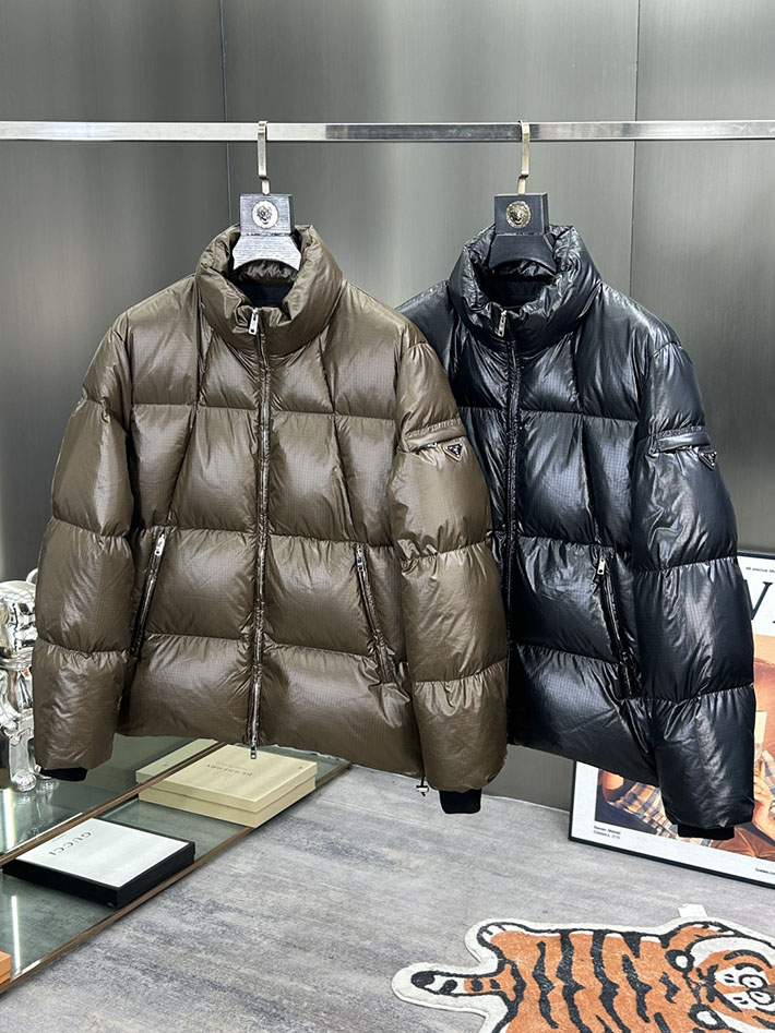 最高級プラダスーパーコピー PRADA 2025新作 Re-Nylon パファージャケット ブラック 2525217 今年 流行るダウン メンズ - 画像 (16)