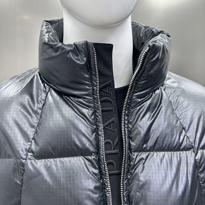 最高級プラダスーパーコピー PRADA 2025新作 Re-Nylon パファージャケット ブラック 2525217 今年 流行るダウン メンズ - 画像 (14)