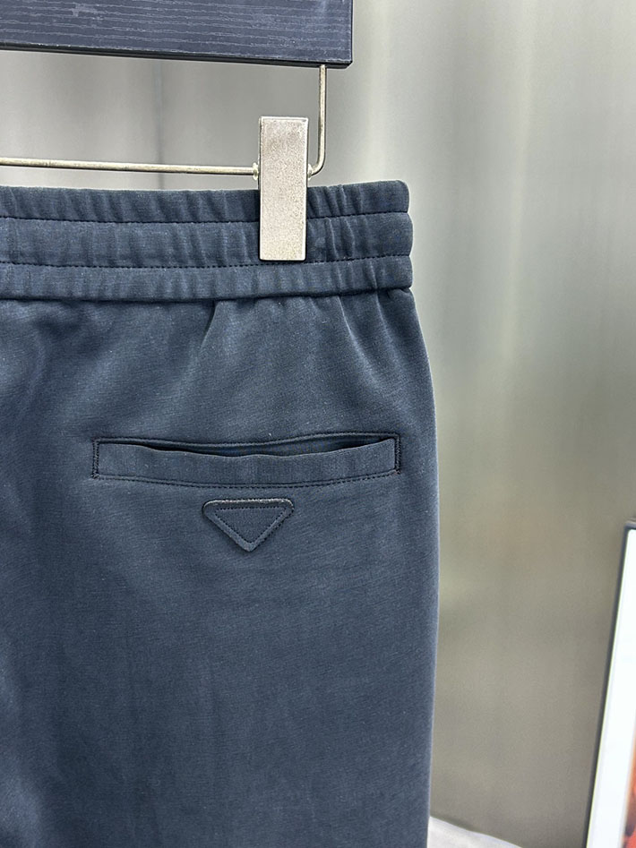 最高級プラダスーパーコピー PRADA トライアングルプレートシルク混トラックロングパンツ ネイビー 2525254 プラダ パンツ メンズ - 画像 (4)