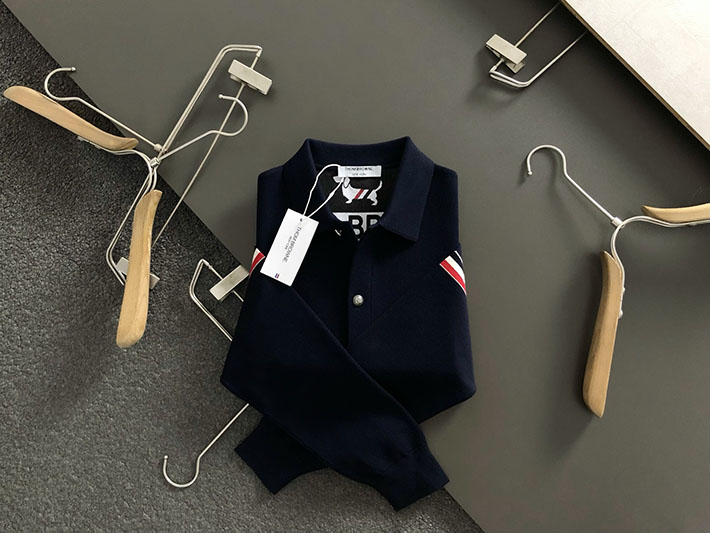 最高級トムブラウンスーパーコピー Thom Browne 長袖シャツ カーディガン メンズ トップス ブラック 2525263 トムブラウン ジャケット メンズ - 画像 (9)