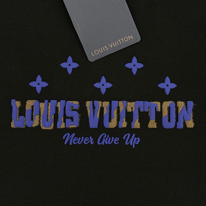 最高級ルイヴィトンスーパーコピー Vuitton シグネチャーフーディ エンブロイダリー ブラック 2525298 ルイヴィトン パーカー 新作 - 画像 (5)