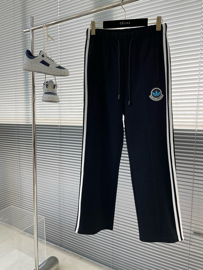最高級モンクレールスーパーコピー MONCLER ロゴ パーカー パンツ 上下セット ブラック 2525302 MONCLER セットアップ - 画像 (4)
