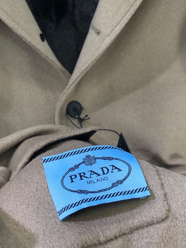 最高級プラダスーパーコピー PRADA チェスターコート ロングコート トレンチコート フード付き グレー 2525326 プラダ コート アウトレット - 画像 (3)