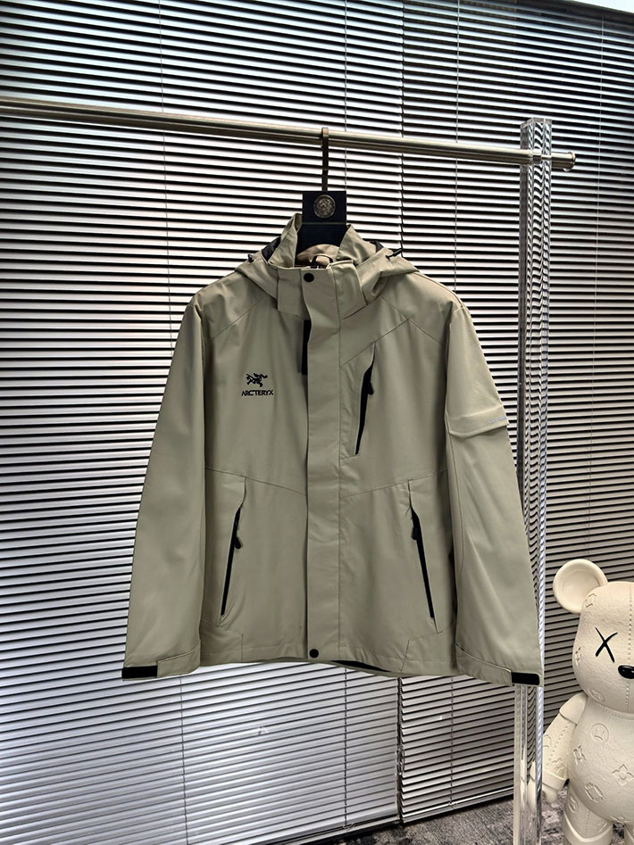 アークテリクス 防水ジャケット
