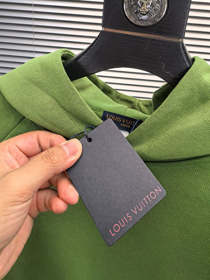 最高級ルイヴィトンスーパーコピー Vuitton シグネチャーフーディウィズエンブロイダリー カーキ 2525348 ヴィトン パーカー メンズ - 画像 (6)
