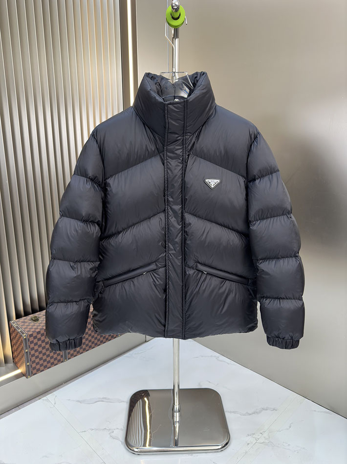 最高級プラダスーパーコピー PRADA オーバーサイズ ユニセックス ダウンジャケット ブラック 2525379 今年 流行りのダウンジャケット - 画像 (8)