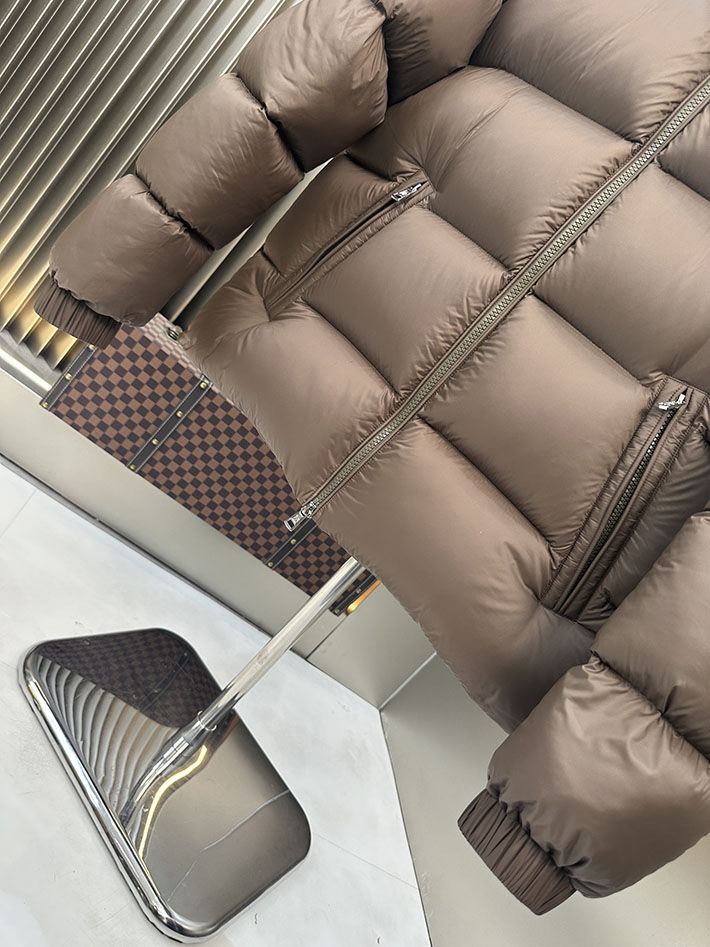 最高級モンクレールスーパーコピー Moncler Verone リバーシブル ダウンジャケット ブラウン 2525387 今年 流行りのダウンジャケット - 画像 (8)
