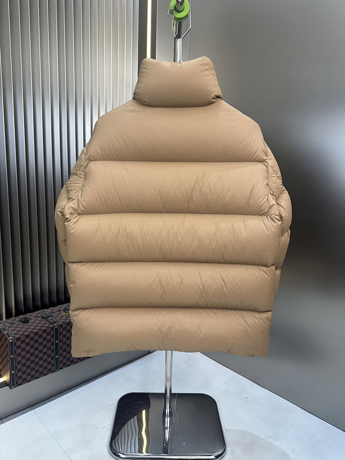 最高級モンクレールスーパーコピー Moncler Verone リバーシブル ダウンジャケット ベージュ 2525388 今年 流行りのダウンジャケット - 画像 (4)
