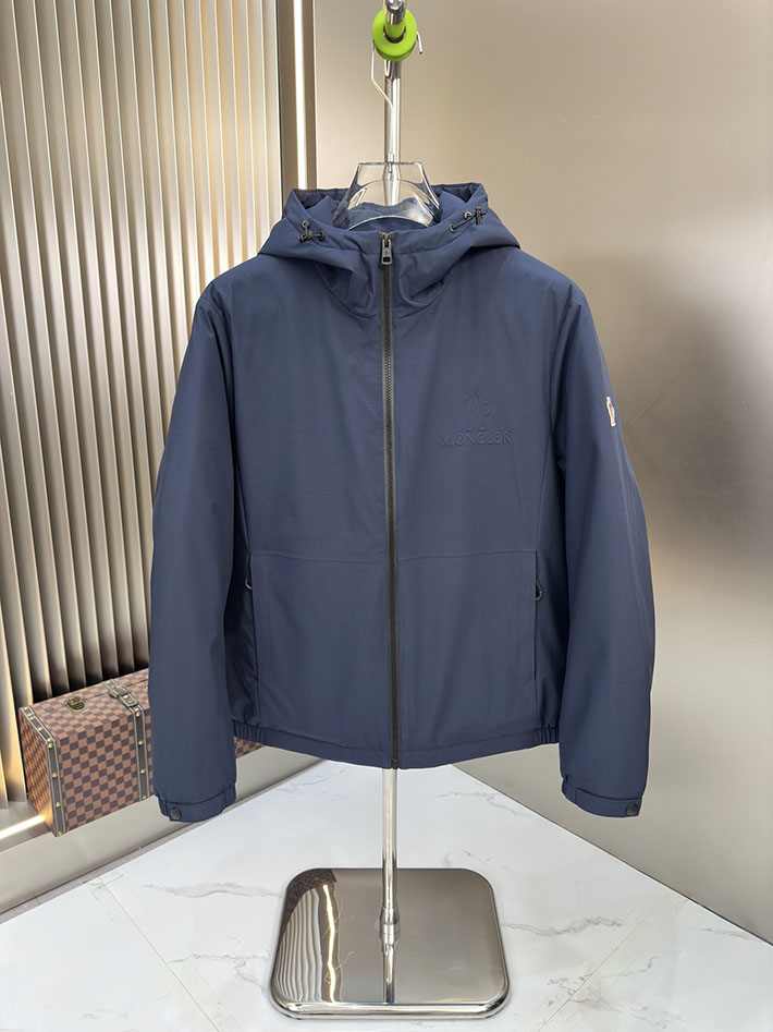 時代遅れ コート 2025 メンズ