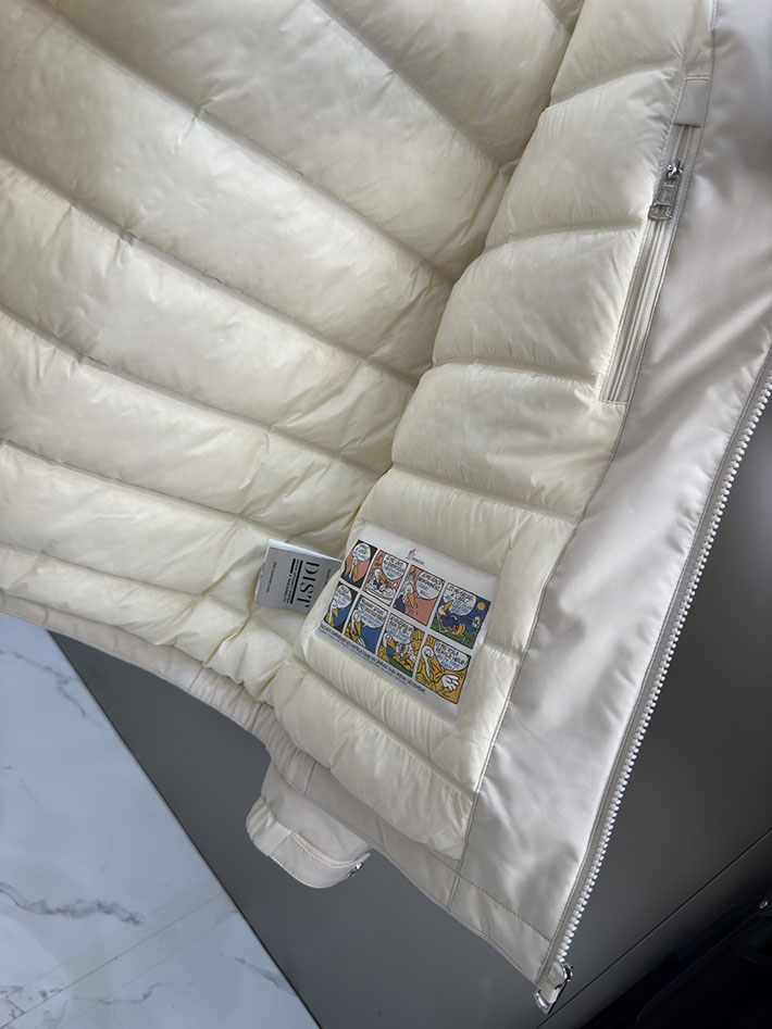 最高級モンクレールスーパーコピー Moncler フード ウインドブレーカー ジャケット ホワイト 2525394 時代遅れ コート 2025 メンズ - 画像 (5)