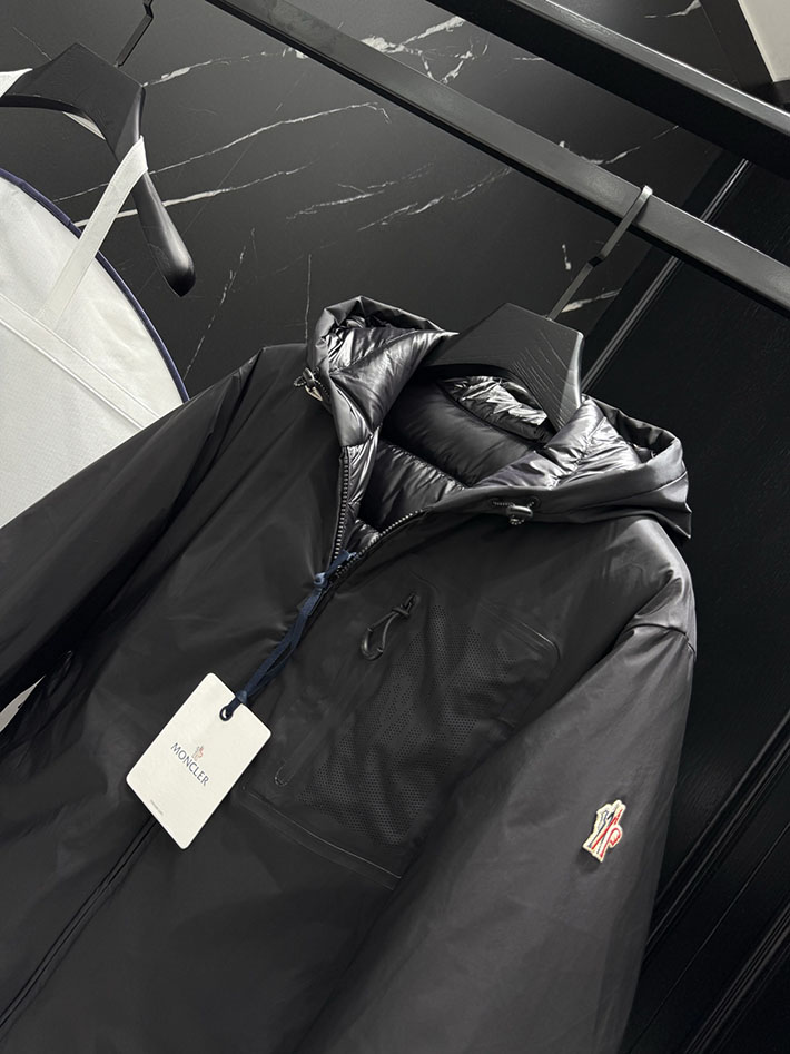 最高級モンクレールスーパーコピー Moncler GRENOBLE ダウンジャケット ブラック 2525404 モンクレール アウトレット どれくらい 安い - 画像 (4)