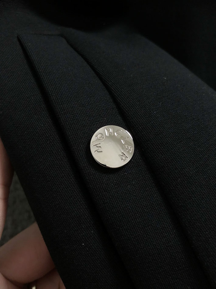最高級モンクレールスーパーコピー Moncler セットアップ メンズ スウェット上下 ブラック 2525417 モンクレール セットアップ 新作 - 画像 (2)