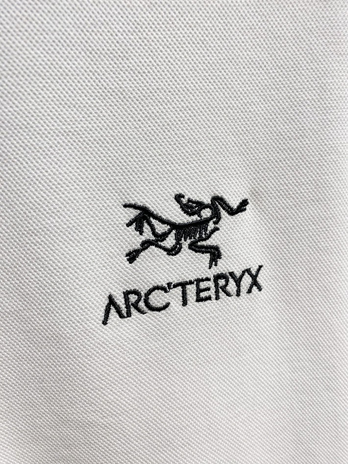 最高級アークテリクススーパーコピー ARC’TERYX ダークブルーポロシャツ 長袖 刺繍シャツ ホワイト 2525526 アークテリクス ポロシャツ 長袖 - 画像 (7)