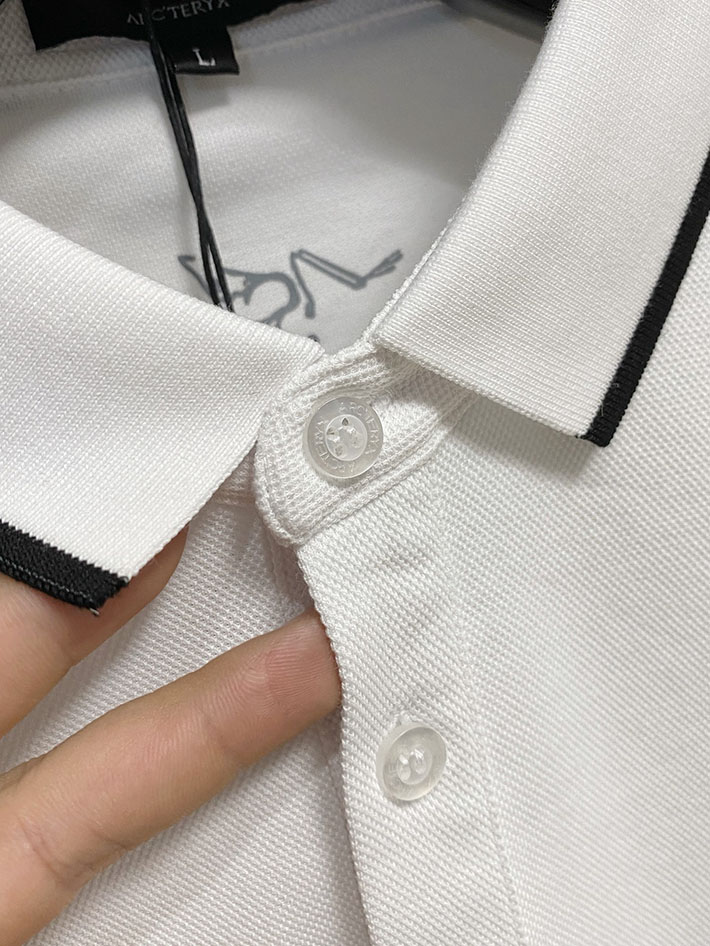 最高級アークテリクススーパーコピー ARC’TERYX ダークブルーポロシャツ 長袖 刺繍シャツ ホワイト 2525526 アークテリクス ポロシャツ 長袖 - 画像 (5)