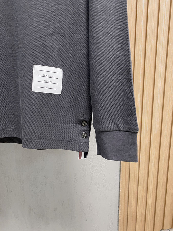最高級トムブラウンスーパーコピー Thom Browne ストライプ ロングスリーブ ポロシャツ グレー 2525528 トム・ブラウン ポロシャツ 長袖 - 画像 (4)