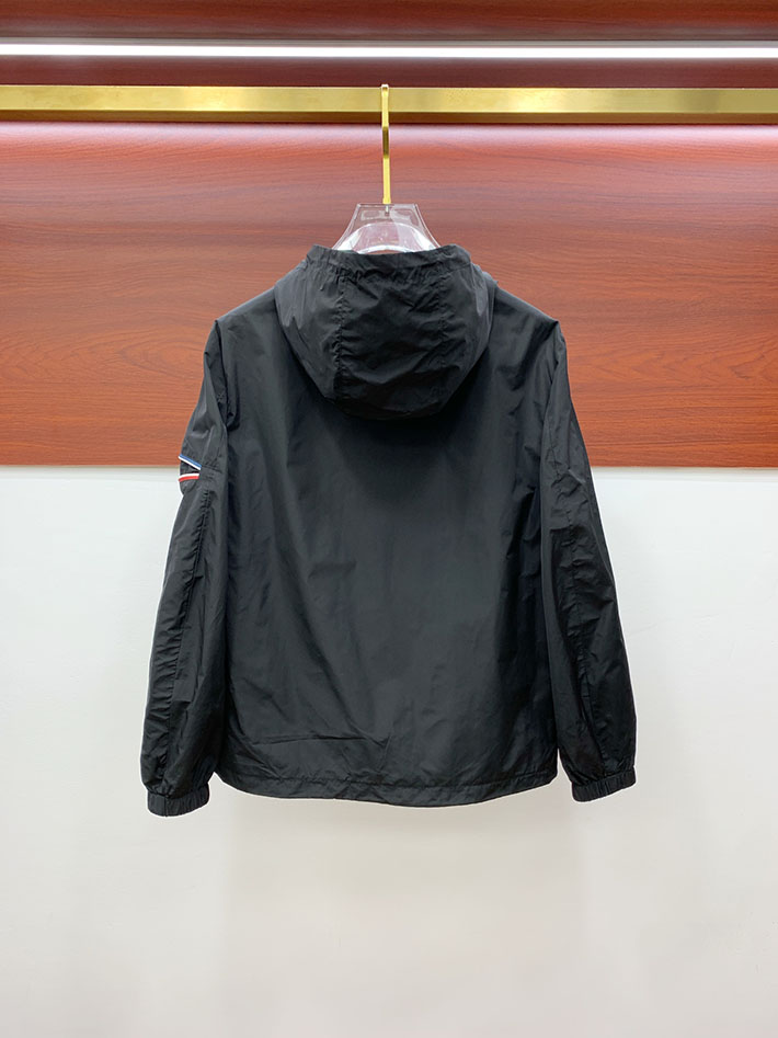 最高級モンクレールスーパーコピー MONCLER GRENOBLE メンズ アウター ジャケット ブラック 2525622 モンクレール ナイロンジャケット メンズ - 画像 (4)