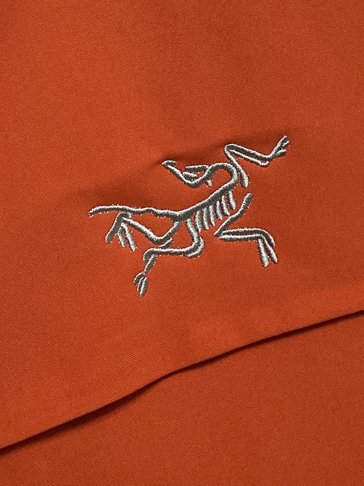 アークテリクス マウンテンパーカー ARC’TERYX アトム フーディ ナイロンジャケット レッド 2525675 アークテリクス ジャケット レディース - 画像 (5)