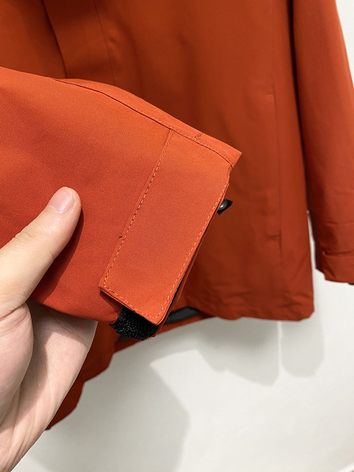 アークテリクス マウンテンパーカー ARC’TERYX アトム フーディ ナイロンジャケット レッド 2525675 アークテリクス ジャケット レディース - 画像 (4)