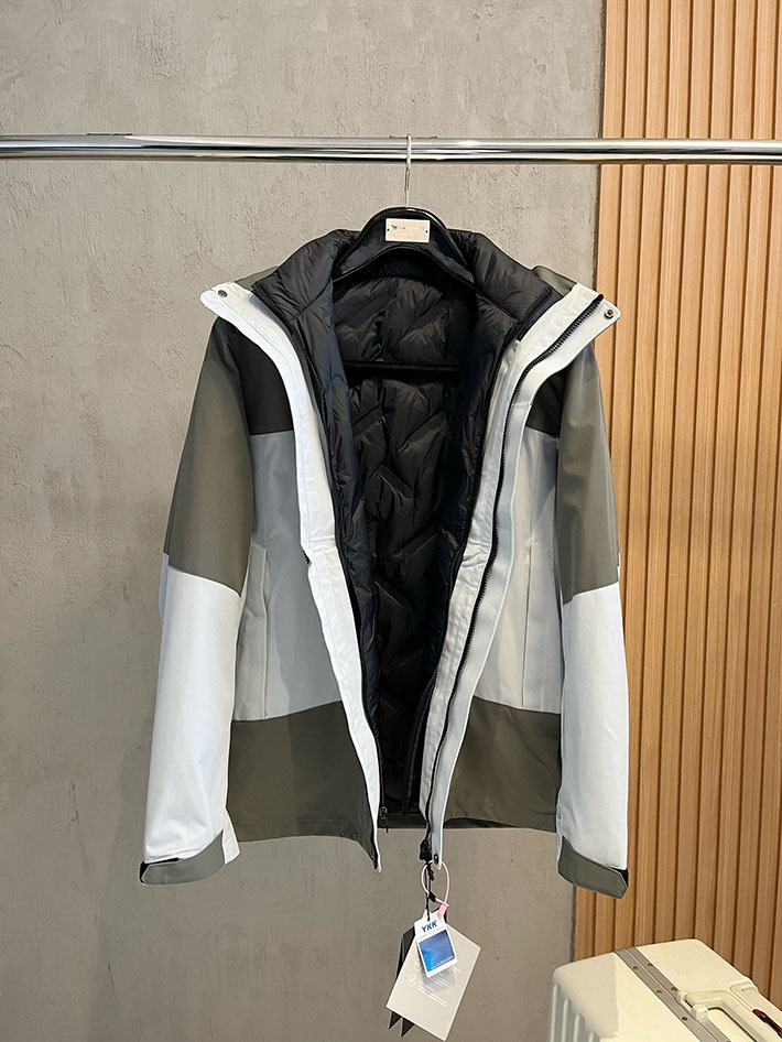 アークテリクス マウンテンパーカー ARC’TERYX アトム フーディ ナイロンジャケット ホワイト/グレー 2525686 アークテリクス 女子 コーデ - 画像 (5)