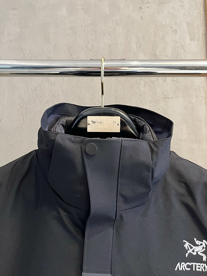 アークテリクス マウンテンパーカー ARC’TERYX アトム フーディ ナイロンジャケット ブラック/グレー 2525687 アークテリクス 女子 コーデ - 画像 (8)