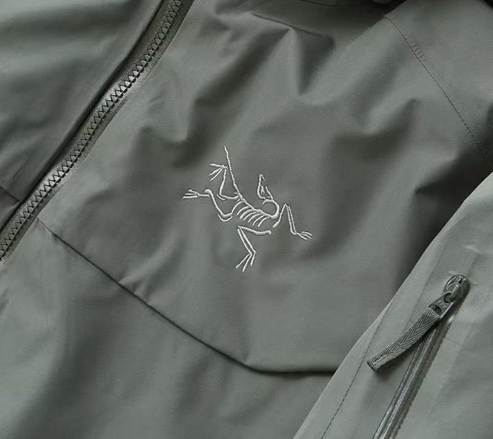 アークテリクス マウンテンパーカー ARC’TERYX マカイライトウェイトジャケット スカイブルー 2525690 冬ジャケット メンズ 暖かい - 画像 (12)