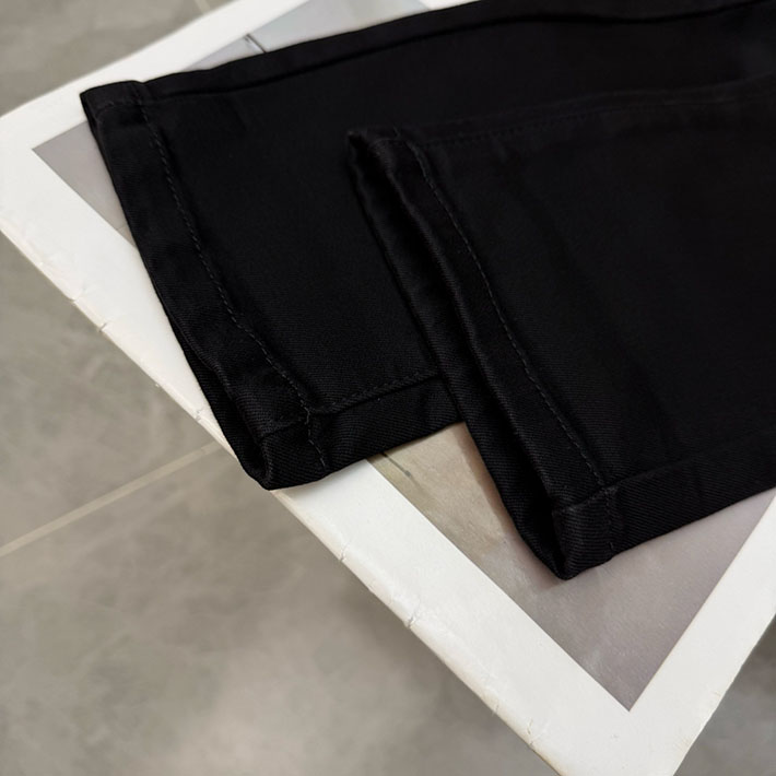 最高級モンクレールスーパーコピー MONCLER メンズJEANS A GAMBA DRITTAパンツ ブラック 2525695 モンクレール パンツ メンズ - 画像 (3)
