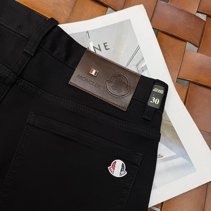 最高級モンクレールスーパーコピー MONCLER メンズJEANS A GAMBA DRITTAパンツ ブラック 2525695 モンクレール パンツ メンズ - 画像 (2)