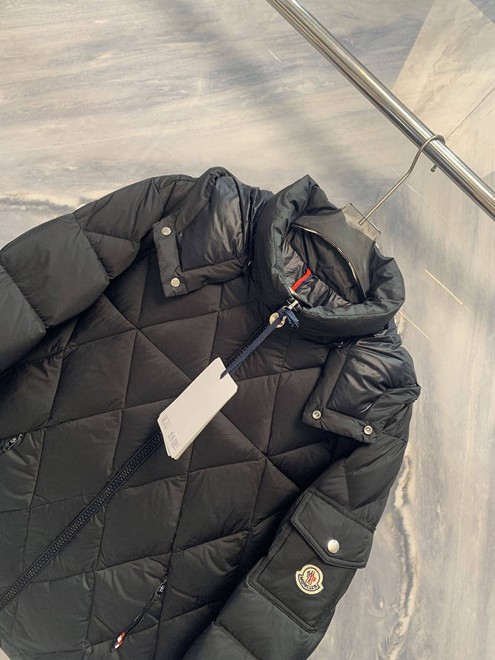 最高級モンクレールスーパーコピー Moncler ダウンジャケット AVEROLE 999 ブラック 2525790 モンクレール ダウン アウトレット - 画像 (8)