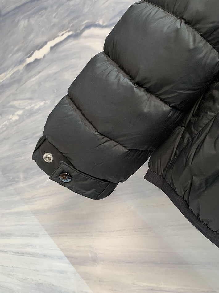 最高級モンクレールスーパーコピー Moncler ジップアップ パデッド ジャケット ブラック 2525791 モンクレール ダウン アウトレット - 画像 (6)