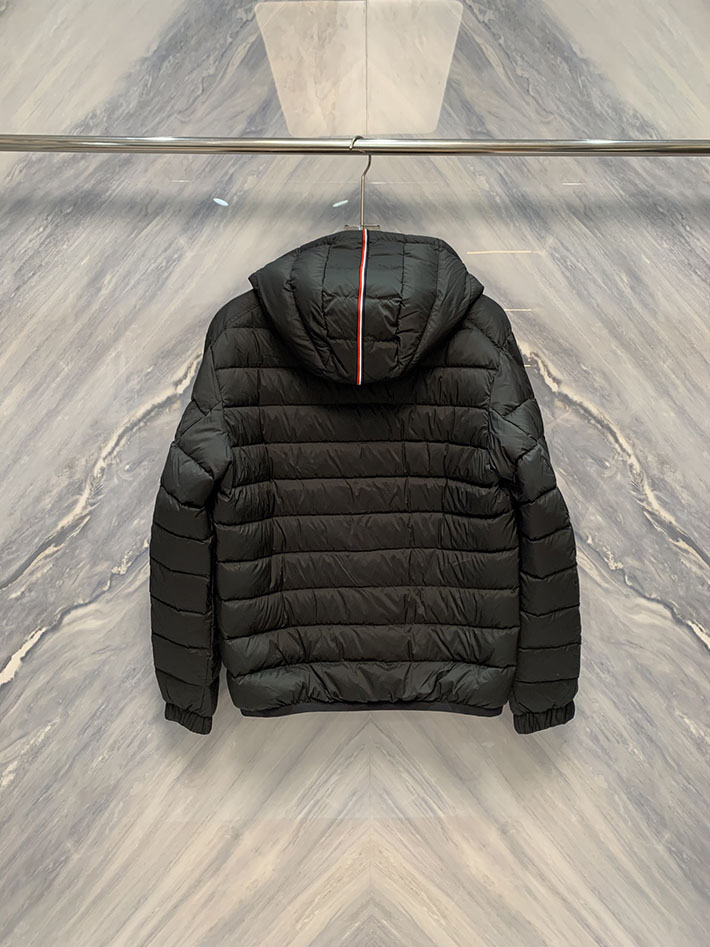 最高級モンクレールスーパーコピー Moncler ジップアップ パデッド ジャケット ブラック 2525791 モンクレール ダウン アウトレット - 画像 (4)