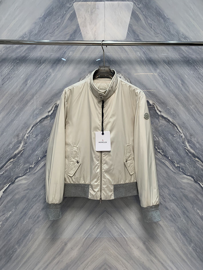 最高級モンクレールスーパーコピー Moncler Laramon ショートダウンジャケット ホワイト 2525794 モンクレール ダウン アウトレット - 画像 (6)