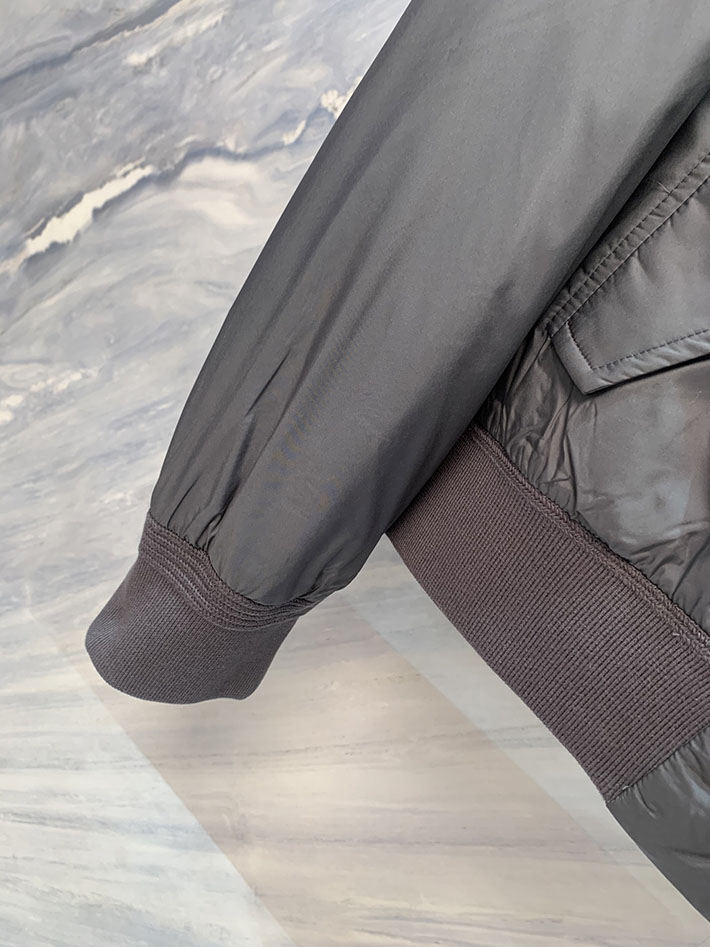 最高級モンクレールスーパーコピー Moncler Laramon ショートダウンジャケット ホワイト 2525794 モンクレール ダウン アウトレット - 画像 (2)