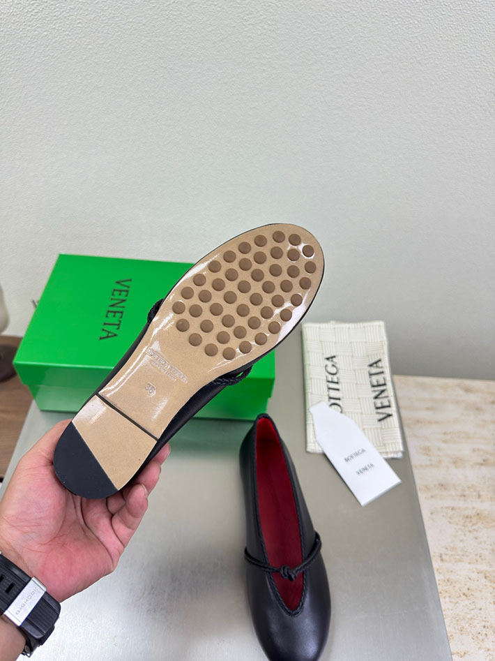 最高級ボッテガスーパーコピー Bottega Veneta ローサ メリージェーン バレリーナ 2627002 ボッテガ 靴 アウトレット - 画像 (5)