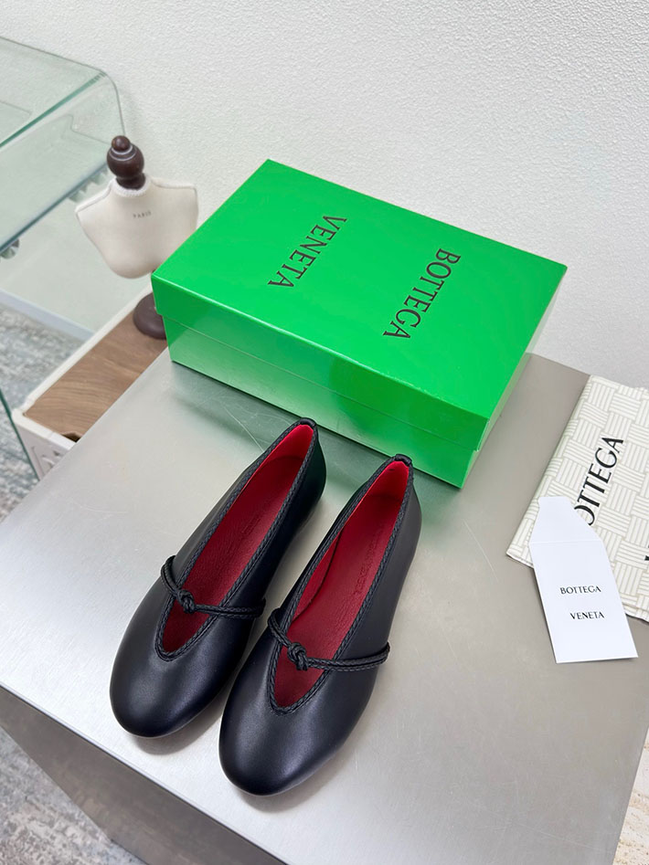 最高級ボッテガスーパーコピー Bottega Veneta ローサ メリージェーン バレリーナ 2627002 ボッテガ 靴 アウトレット - 画像 (4)