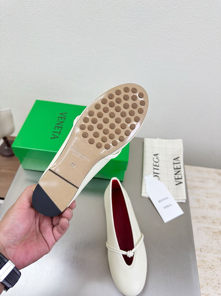 最高級ボッテガスーパーコピー Bottega Veneta ローサ メリージェーン バレリーナ 2627003 ボッテガヴェネタ バレリーナ - 画像 (8)