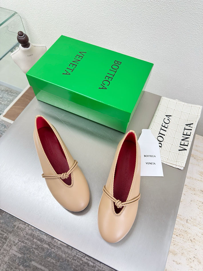 最高級ボッテガスーパーコピー Bottega Veneta ローサ メリージェーン バレリーナ 2627005 ボッテガ バレエシューズ - 画像 (4)