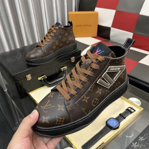 ルイヴィトン スニーカー 新作