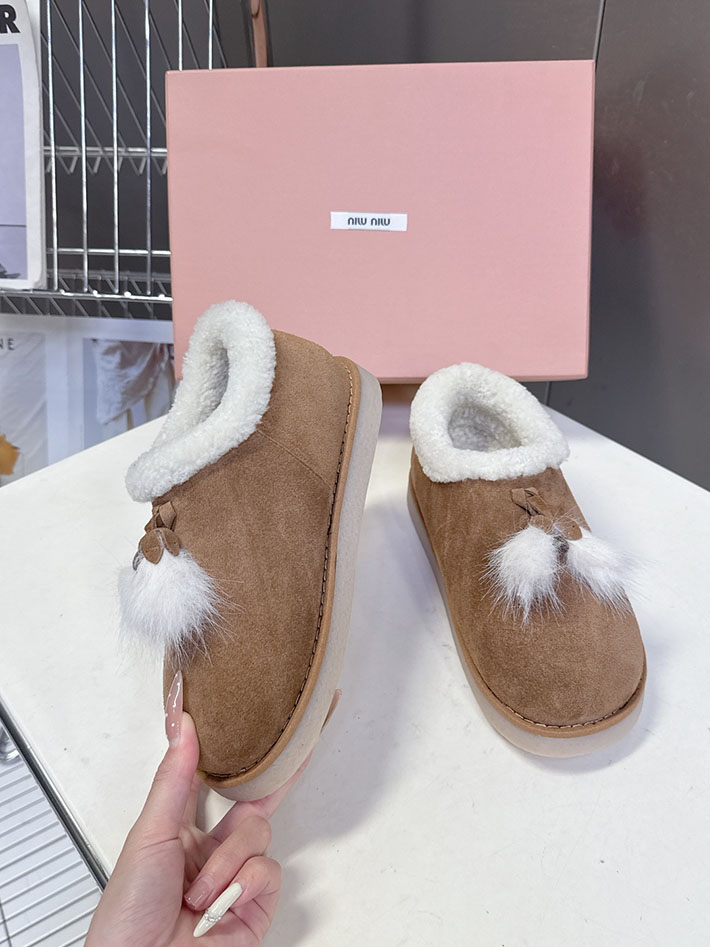 Miumiu 靴 レディース