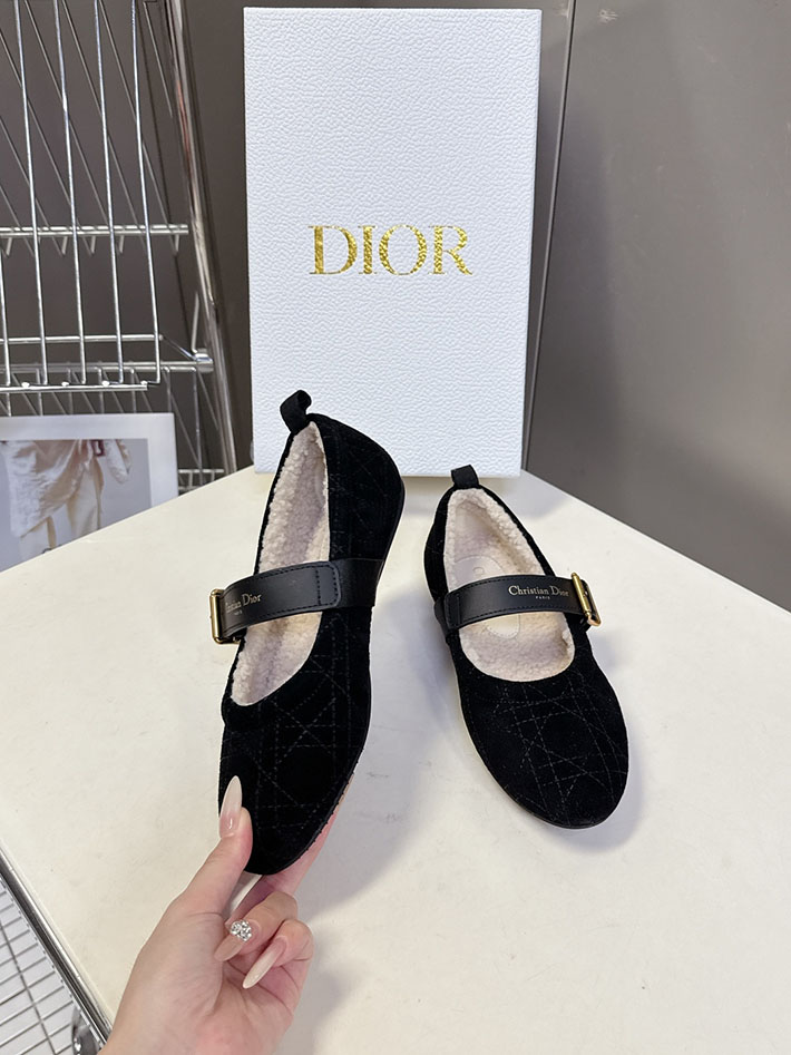 dior フラットシューズ