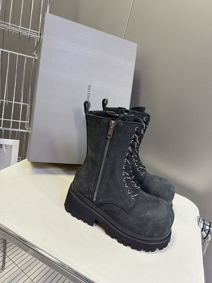 最高級バレンシアガスーパーコピー BALENCIAGA Stomper ジップ付きブーティ ブラック 847309WCB901000 バレンシアガ ブーツ コーデ - 画像 (3)