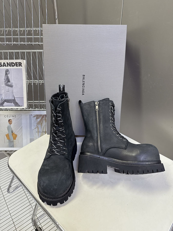 最高級バレンシアガスーパーコピー BALENCIAGA Stomper ジップ付きブーティ ブラック 847309WCB901000 バレンシアガ ブーツ コーデ - 画像 (2)