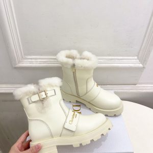 ショートブーツ レディース 歩きやすい