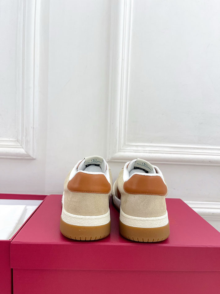最高級ヴァレンティノスーパーコピー VALENTINO アップヴィレッジ パーフォレイテッドナッパレザー 2627224 ヴァレンティノ スニーカー コーデ - 画像 (8)