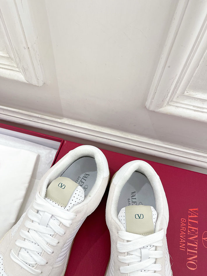 最高級ヴァレンティノスーパーコピー VALENTINO アップヴィレッジ パーフォレイテッドナッパレザー 2627225 ヴァレンティノ スニーカー スタッズ - 画像 (7)