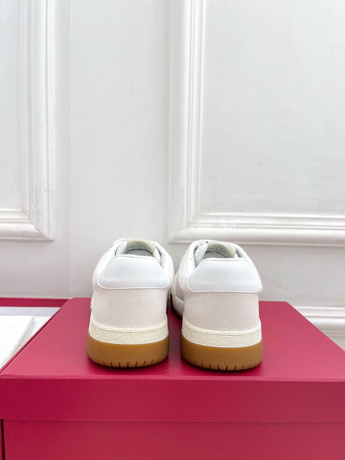 最高級ヴァレンティノスーパーコピー VALENTINO アップヴィレッジ パーフォレイテッドナッパレザー 2627225 ヴァレンティノ スニーカー スタッズ - 画像 (6)