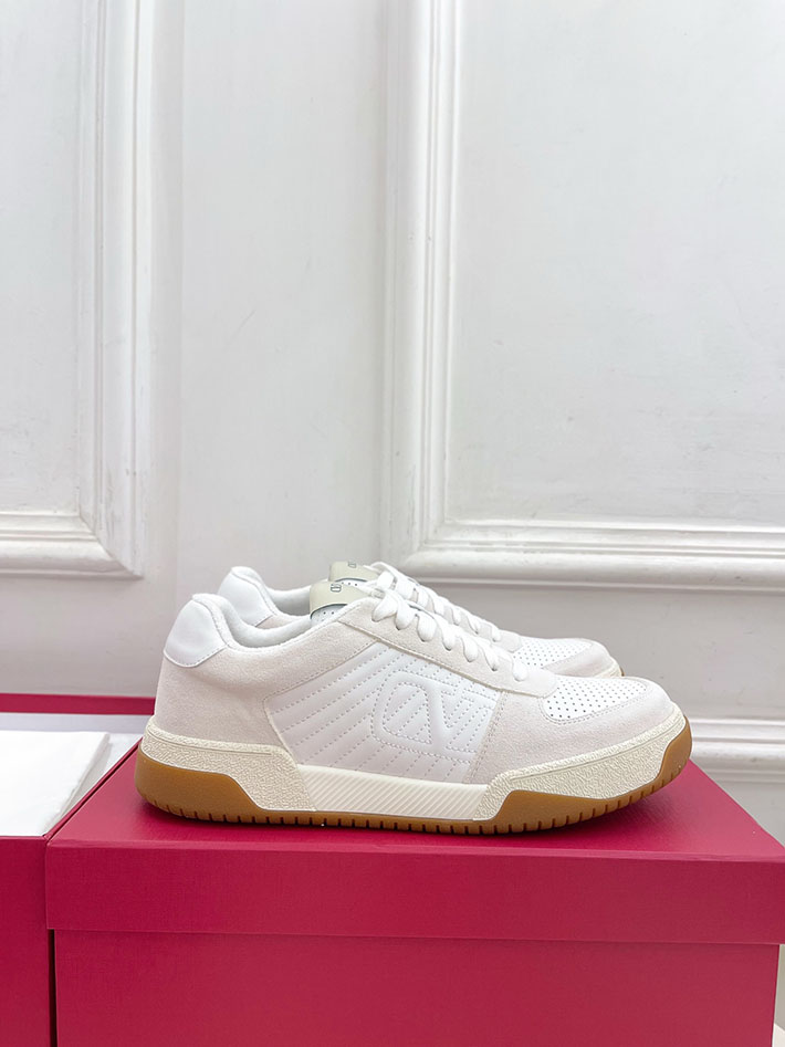 最高級ヴァレンティノスーパーコピー VALENTINO アップヴィレッジ パーフォレイテッドナッパレザー 2627225 ヴァレンティノ スニーカー スタッズ - 画像 (3)