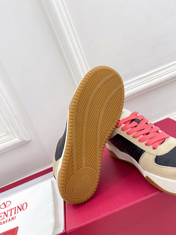 最高級ヴァレンティノスーパーコピー VALENTINO アップヴィレッジ パーフォレイテッドナッパレザー 2627226 ヴァレンティノ 靴 アウトレット - 画像 (5)